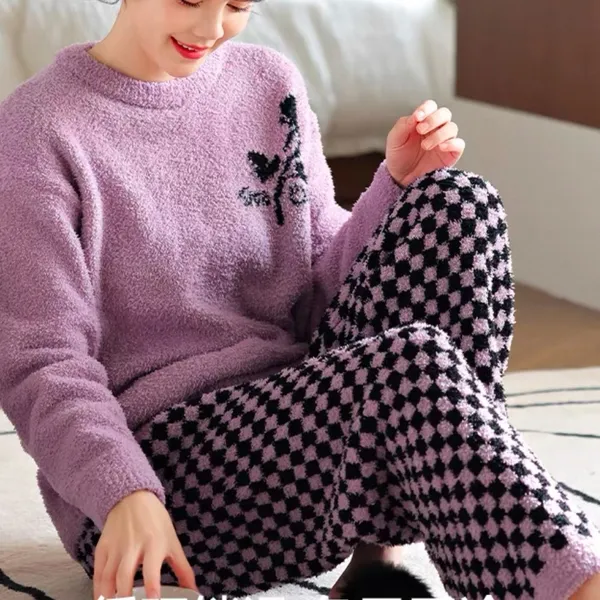 Y2K Women’s loungewear Set with Rose Print - Image 5
