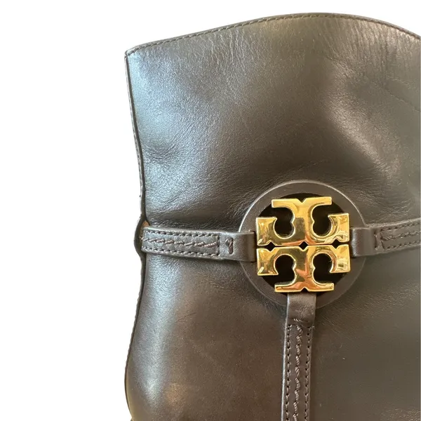 Tory Burch Miller 45mm Leather Ankle Booties Espresso Brown Gold Logo 8.5M - Image 12