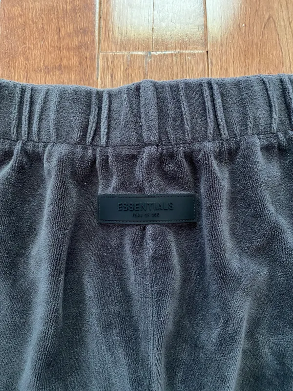 Fear of God Essentials Women's Iron Velour Beach Shorts - Image 5