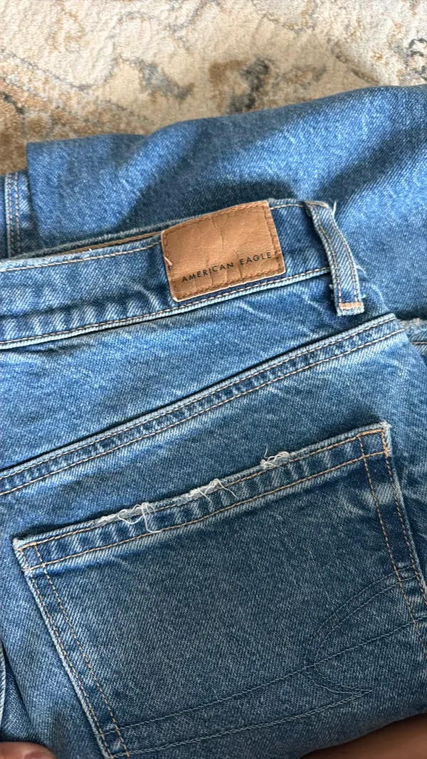 American Eagle High-Rise Straight Jeans - Image 7