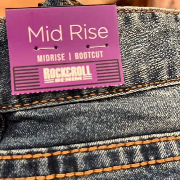Rock&Roll denim‎ new with tags 26/30 juniors mid rise bootcut jeans - Image 2