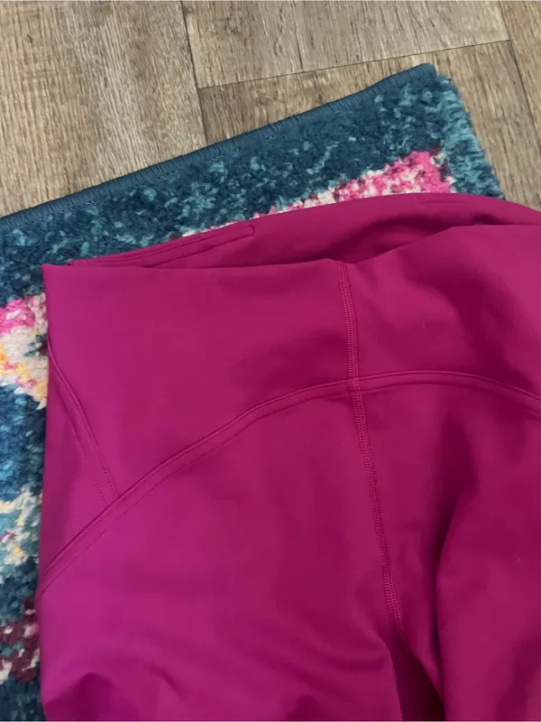 Lululemon hot pink leggings size 8 - Image 5