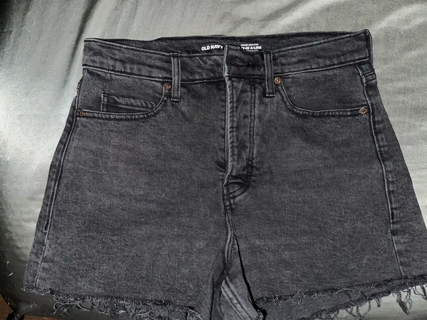 Old Navy Black Washes Jean shorts - Image 5