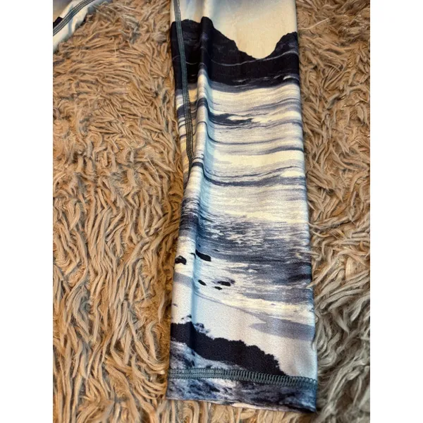 Aerie Chill Play Move Blue Mountain Landscape Print High Waisted Leggings M - Image 8