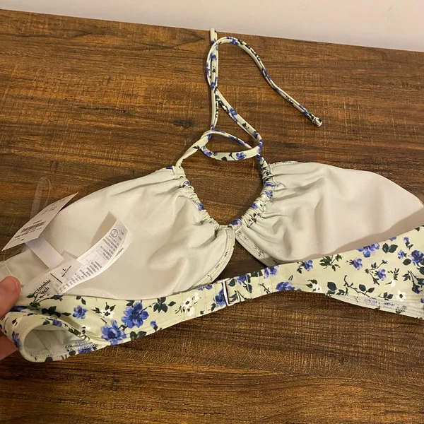 NWT Abercrombie & Fitch Bikini Large Top Small Bottoms - Image 8