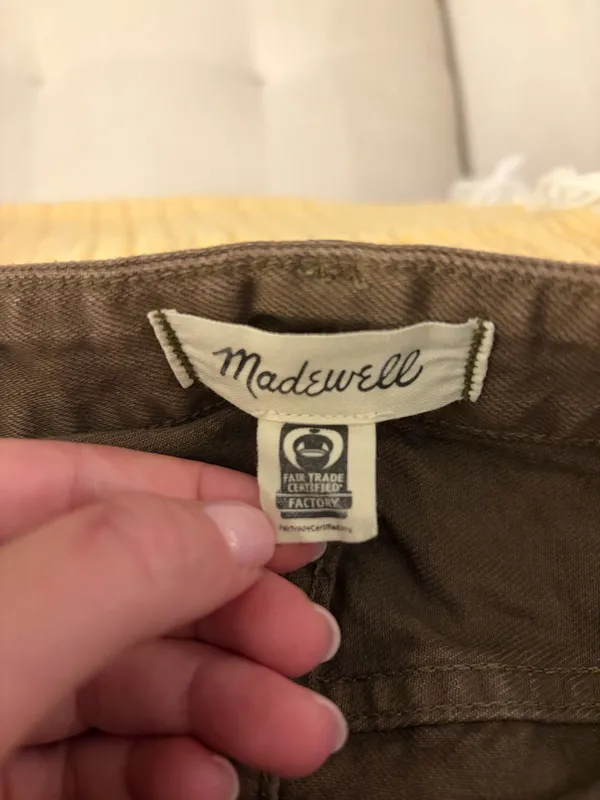 Madewell Darted Barrel Leg Jeans - Image 4