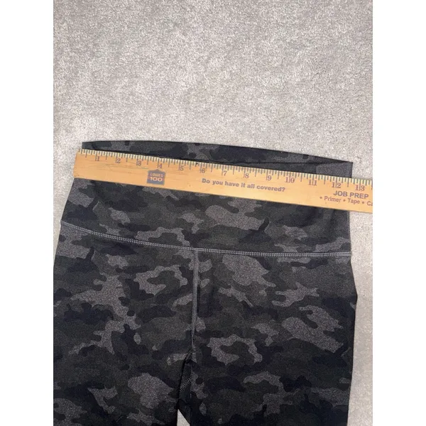 Fabletics Women's Size M Powerhold Leggings in Black Camo - Image 5