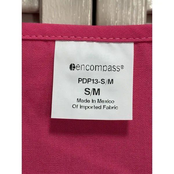 Encompass Scrub Top Pink Scoop Neck Size S/M NWT Short Sleeve Medical Work‎ - Image 3