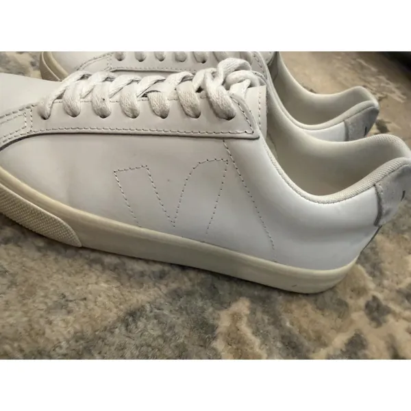 VEJA Low Esplar Leather Lace-Up Sneakers | White Great Condition Size 5 EUR 36 - Image 10