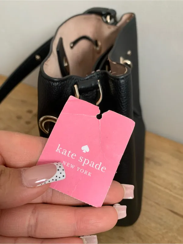 Kate Spade New York Marti Small Leather Bucket Bag Shoulder Bag in Black - Image 12