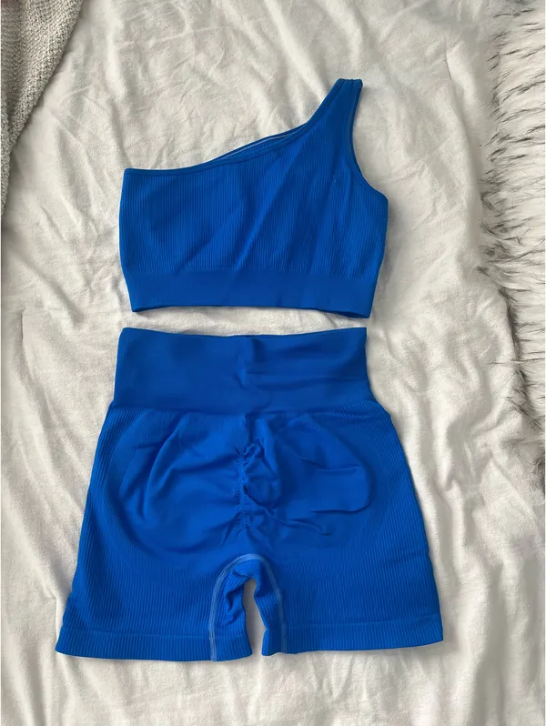 Amazon OQQ Workout Set - Image 2