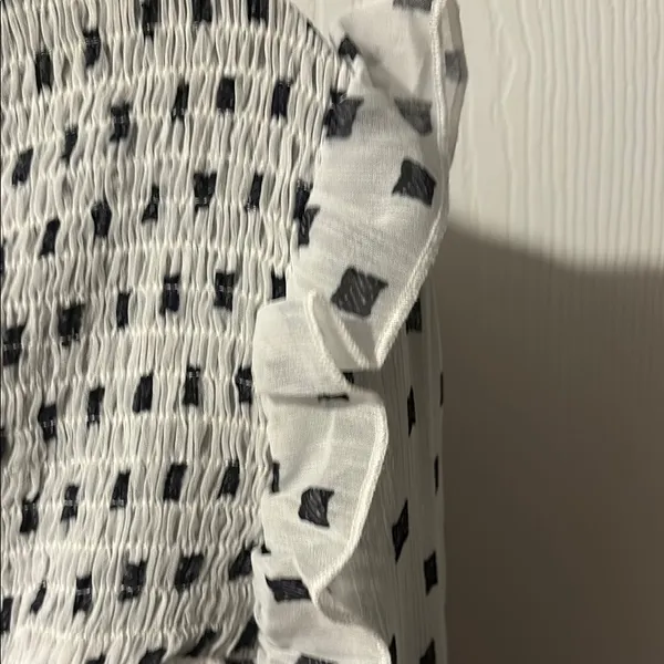 White Puff Sleeve Blouse with Peter Pan Collar - Image 7