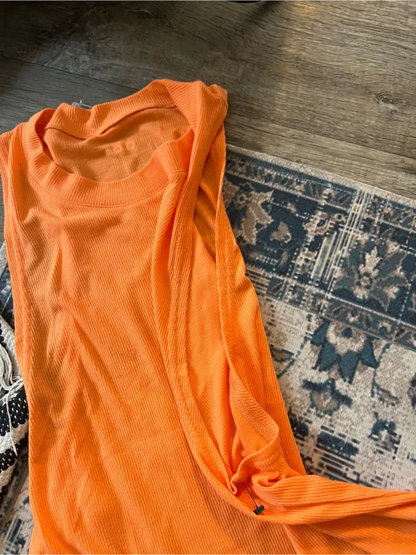 Alo Sleeveless Ribbed Tank Top - Bright Orange - Image 5
