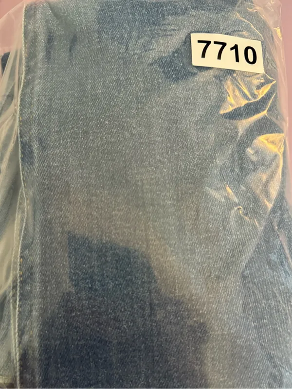 Spanx Pull on Crop Wide Leg Jeans - Image 6