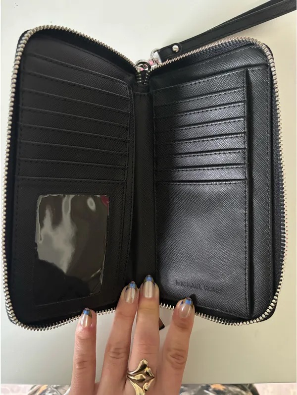 Michael Kors Wallet - Image 3