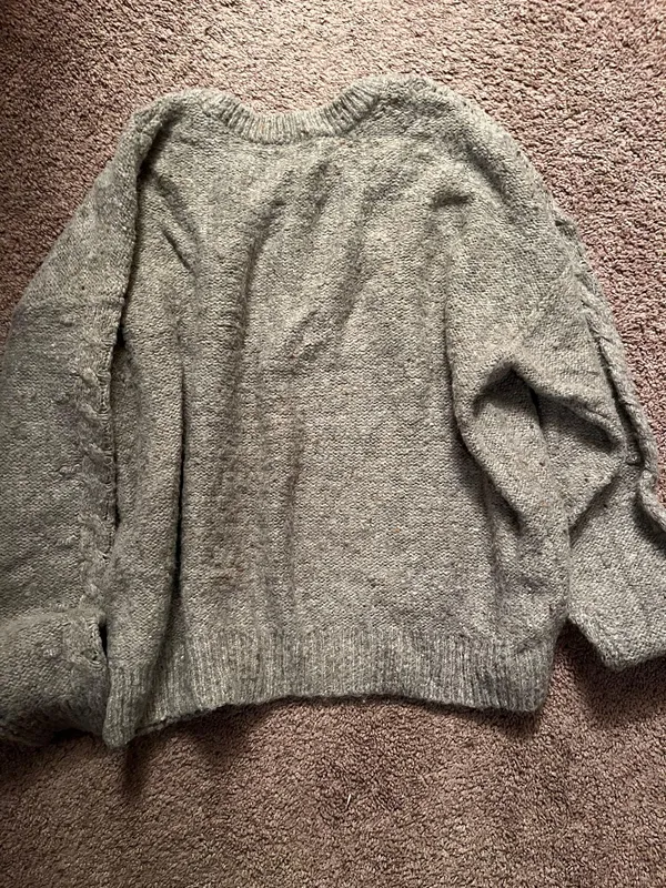 Old Navy Gray Sweater - Image 3