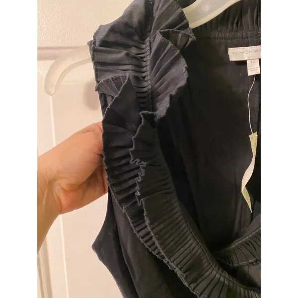 Gorgeous NWT: Maurices Black ruffle neck wrap Dress size 14 - Image 5
