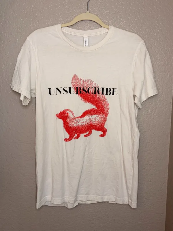 Cream “Unsubscribe” Skunk Graphic T-Shirt 🦨❤️ - Image 2