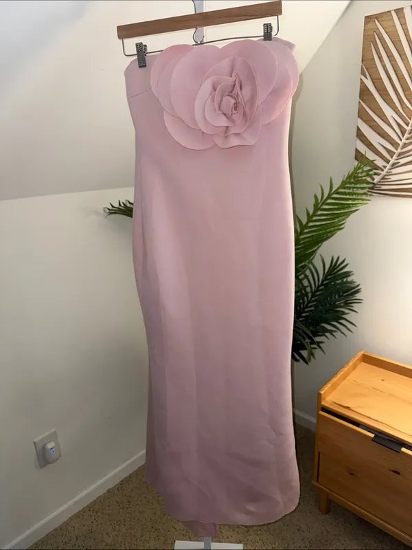Badgley Mischka Strapless Pink Maxi Gown with Floral Appliqué 10 - Image 6