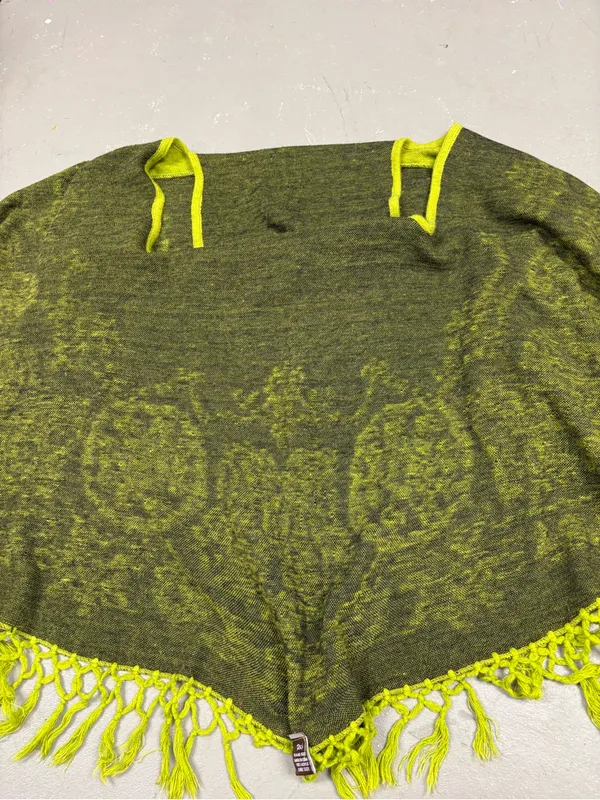 Vintage Raj Green Black Fringed Knit Poncho Cape Shawl Grandmacore One Size - Image 4