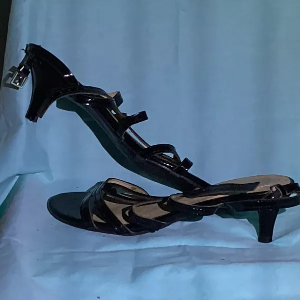 Comfort Black Strappy Leather Low Heel Sandals 6 Munro - Image 3