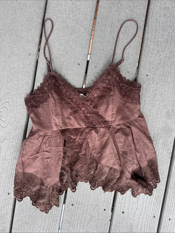 Abercrombie & Fitch Lace Trim Babydoll Cami top - Image 4