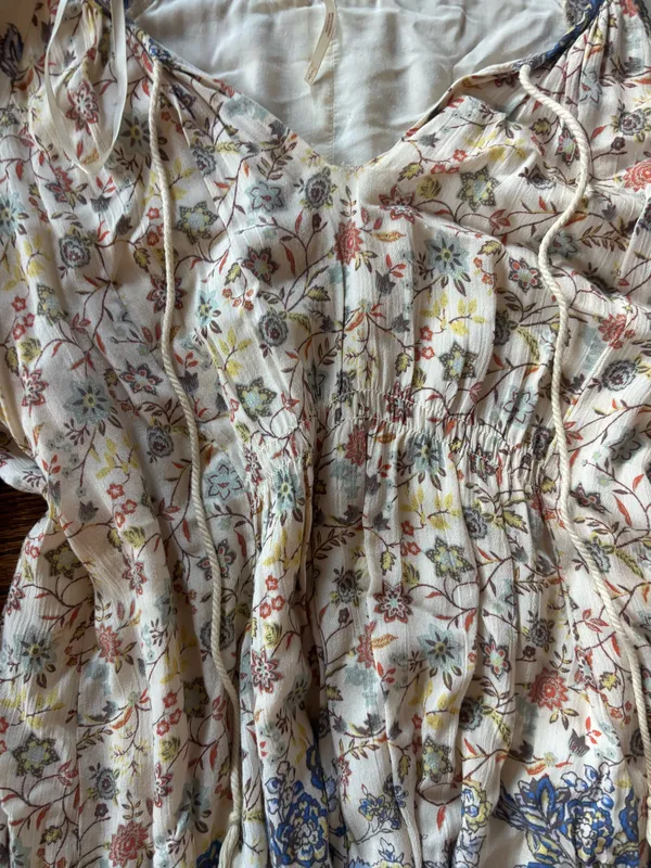 Free people Floral dress with tie neck and bell sleeves! - Image 2