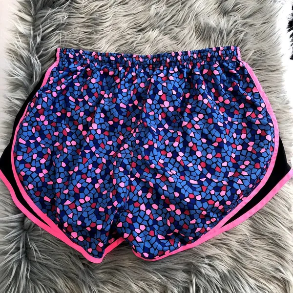 NWOT Nike Dri-Fit Mosaic Pattern Athletic Shorts, Size Large, L - Image 2