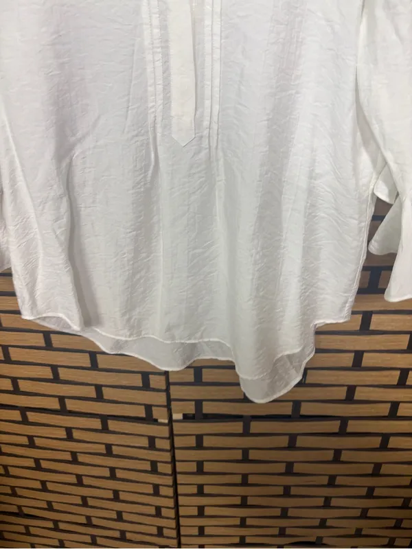 Vince Camuto white blouse size small - Image 5