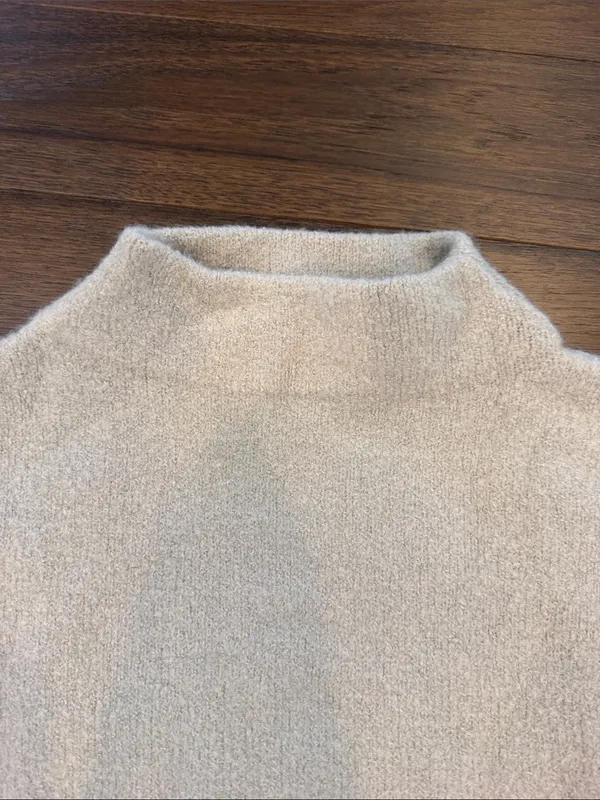 Cable Stitch Women's Cream Mock Neck Sweater Size Medium - C1-346 - Image 3
