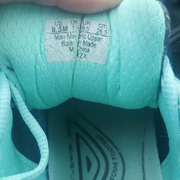 Ryka tennis shoes size 9.5 in gray and green - Image 3