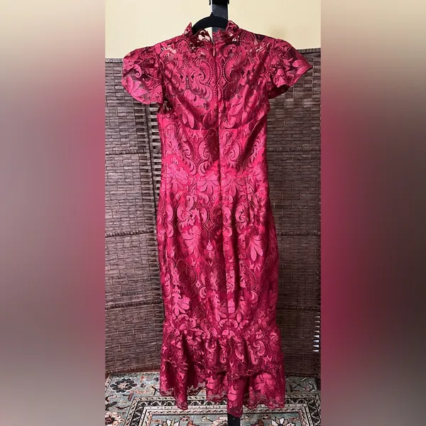NWT Bariano Australia Red Jacquard Brocade Short Sleeve Gown – Size 4 - Image 3