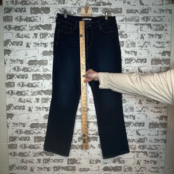 Levis | women dark wash 505 straight denim jeans - Image 5