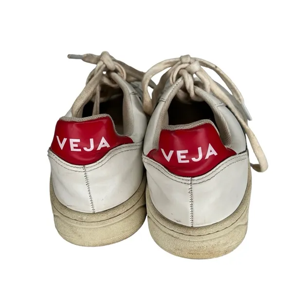 Veja Athletic Shoes‎ - Image 4