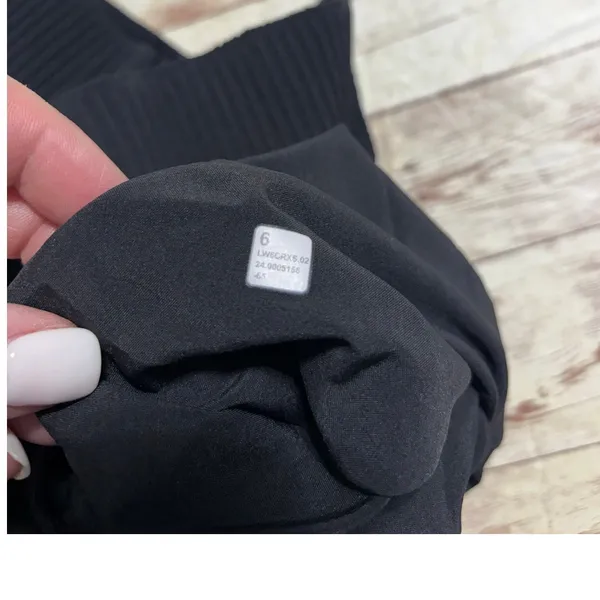Lululemon Wide-Leg High Rise Crop Pants Size 6 Black Flowy Split Hem - Image 6