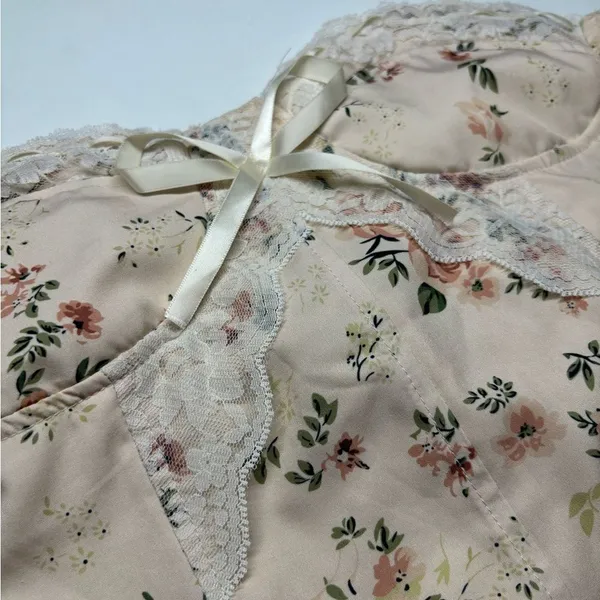 Cider Floral Lace Bustier Crop Top - Cream & Blush with ruffle lace - Image 7