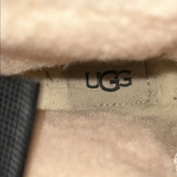 UGG Women’s Waterproof Shearling Ankle Boots – Size 7 - Image 6