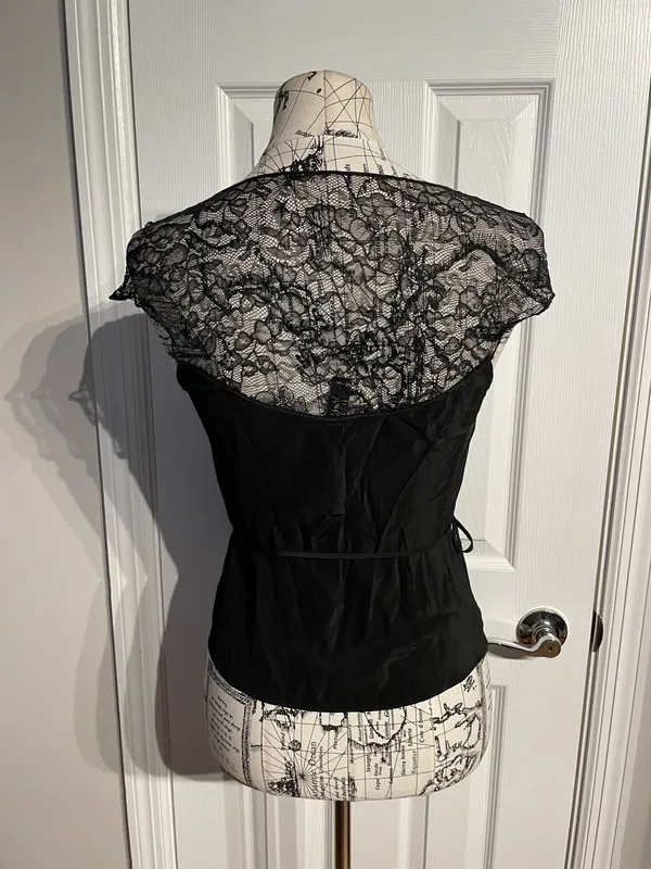 Laundry by Shelli Segal Vintage Satin Lace Retro Tie Whimsygoth sheer belt cap sleeve Cocktail party top blouse Women Sz 6 - Image 3