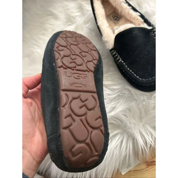 Ugg ansley slipper indoor outdoor size 7 light used suede - Image 2