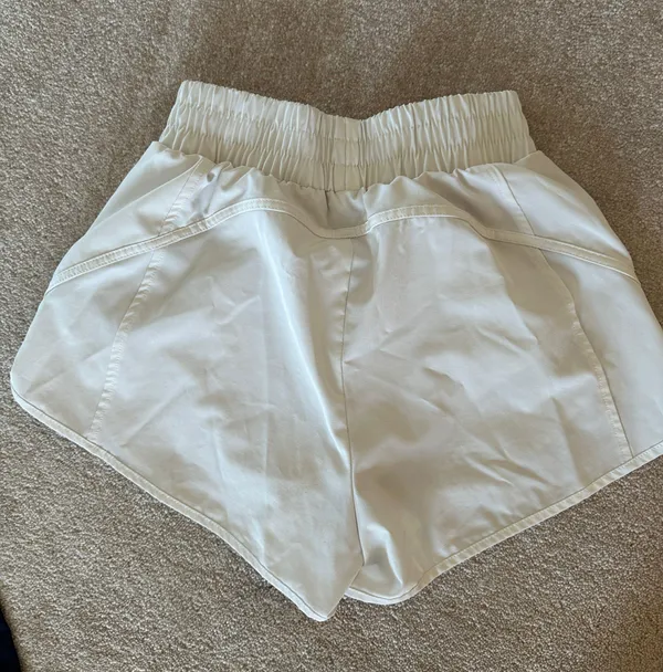 Amazon Shorts - Image 2