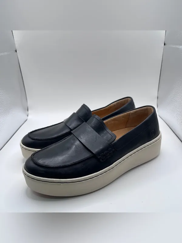 Born Marlie slip-on black loafers size 7 M platform black leather comfort women - Image 2