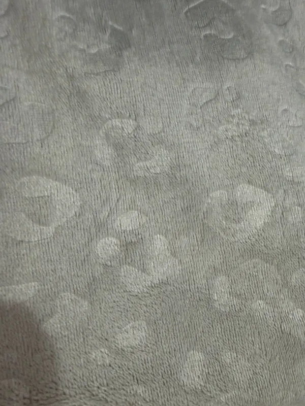 Nicole Miller Cream Embossed Paw pattern lounge pants - Size Medium. Super cute & soft & gently used & very good condition. Measurements approximately 15” waste not fully stretched out from elastic waste band x 39” long x 11” rise. Non-smoking home m. Priced to sell at as is condition. Don’t like my price make reasonable offer! - Image 4