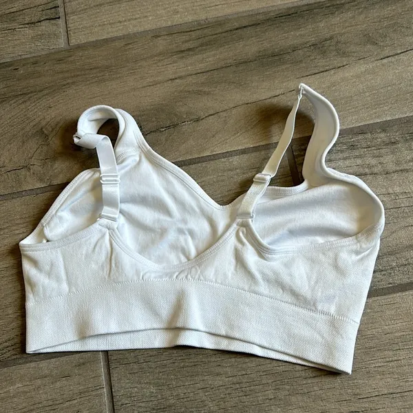 Puma white sports bra - Image 3