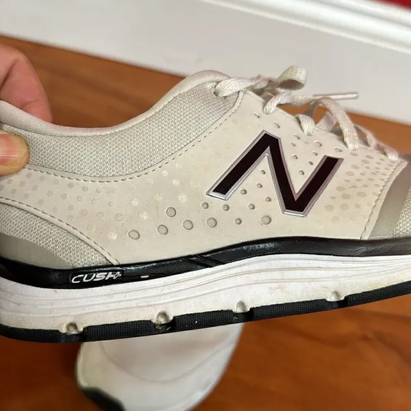 New Balance Light Gray/White Cush Running Shoes Women’s‎ Size 8.5 - Image 7