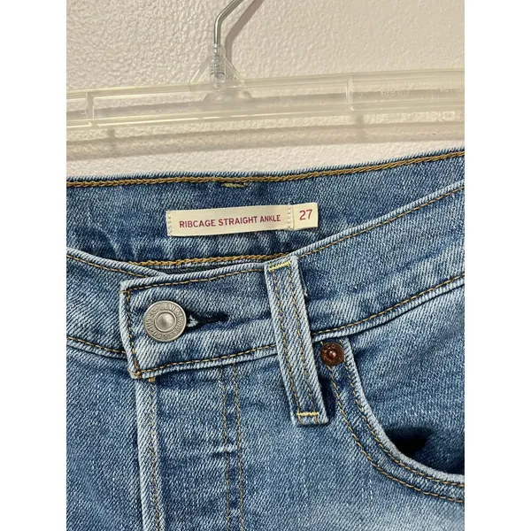 Levi's Ribcage Straight Ancle Jeans Size 27 Distressed Raw‎ Hem High Rise - Image 3