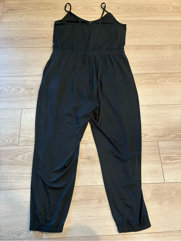 Vuori Women’s Lux Jogger Jumpsuit Black Size XL - Image 7