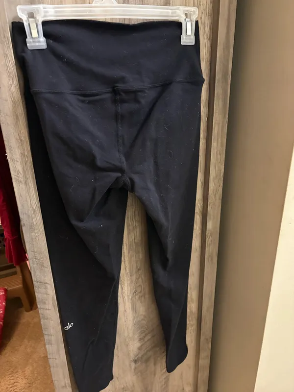 Alo Yoga Leggings - Image 2