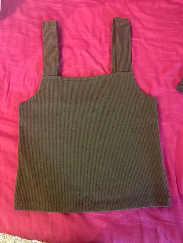 American Eagle Green Tank Top - Image 4