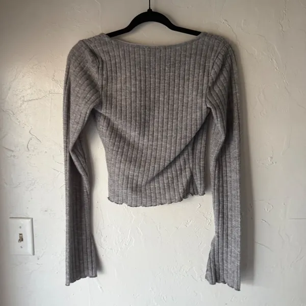 UO Out From Under Grey Fairy Long Sleeve Crop Top Size S‎ Dainty Going Out - Image 8