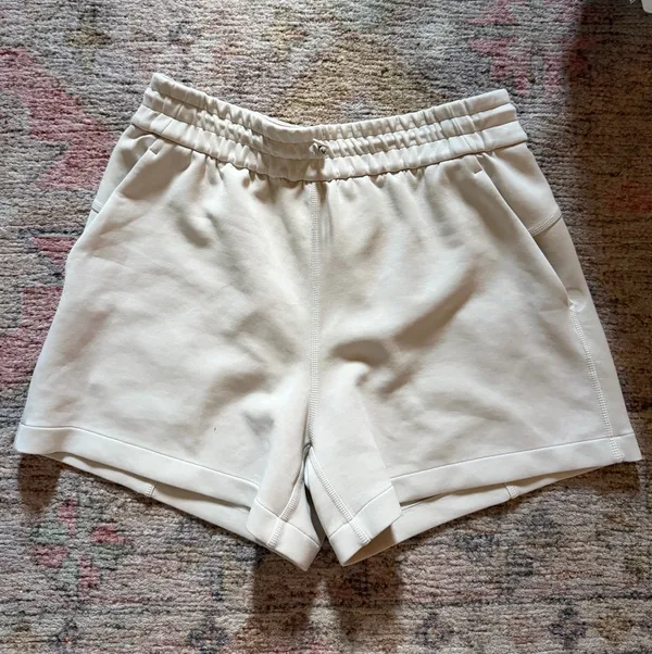 Lululemon Softstreme High-Rise Short 4" Bone - Image 3